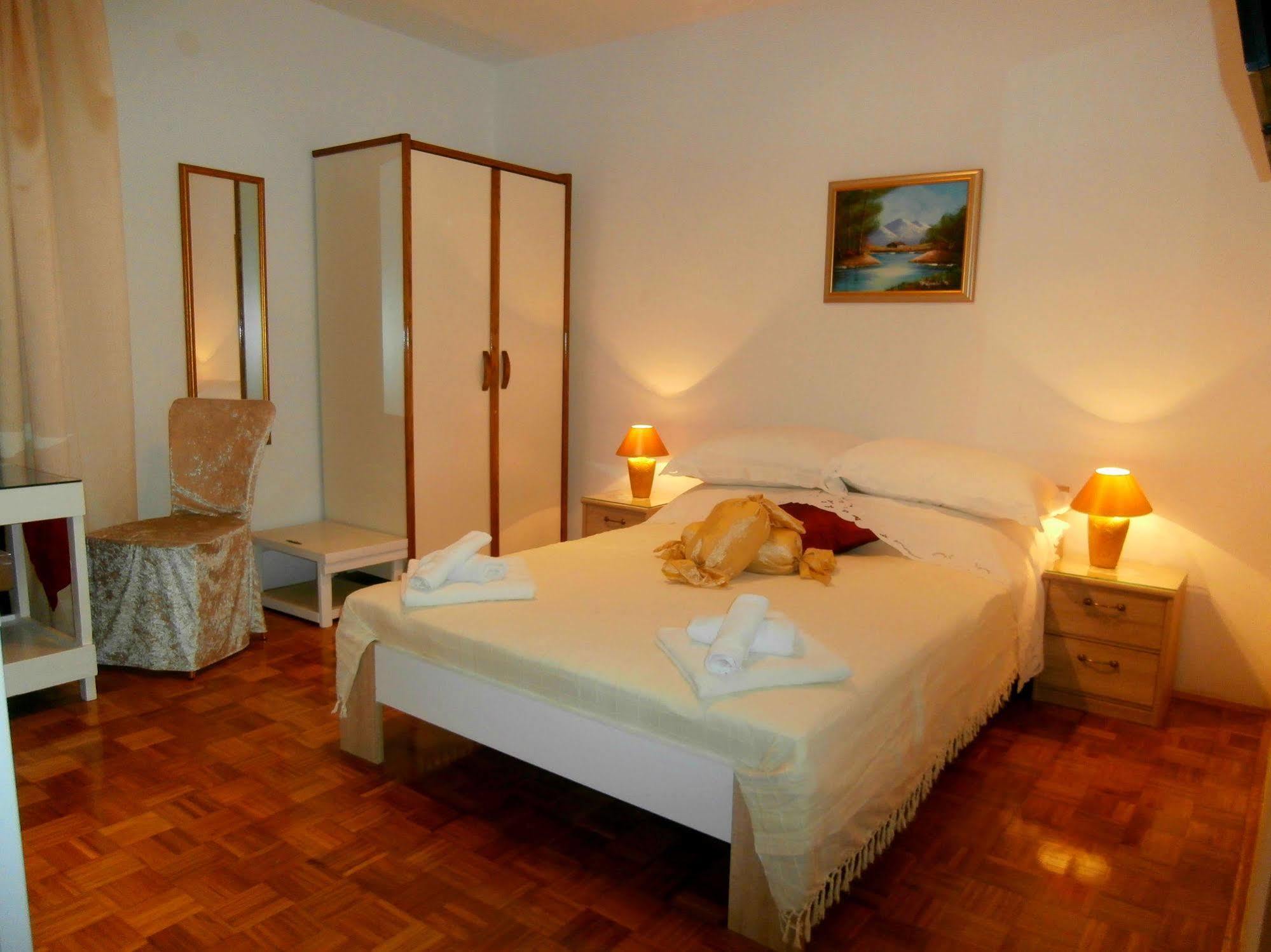Apartments Cordis Сплит Экстерьер фото